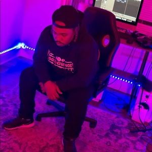 Meet your Posher, Anthony